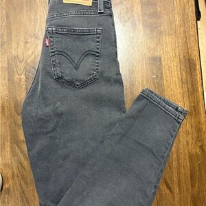 Levi's High waisted mom Jeans